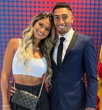 Maninho Belloli son Raphinha with his wife Natalia Rodrigues.